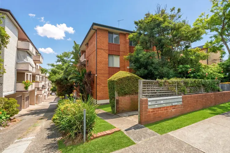 11/20 Meadow Crescent