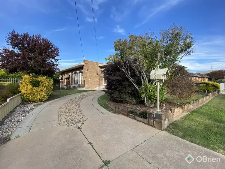 5 Chomley Avenue