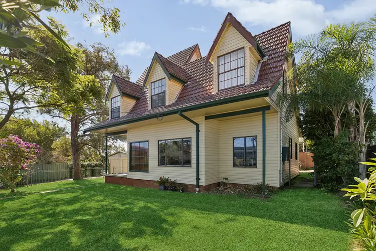 43 Spur Crescent