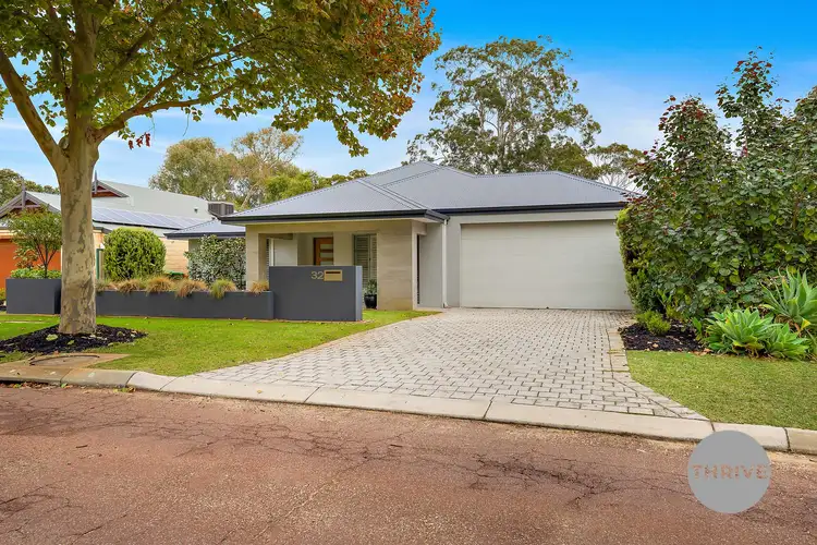 32 Dean Road