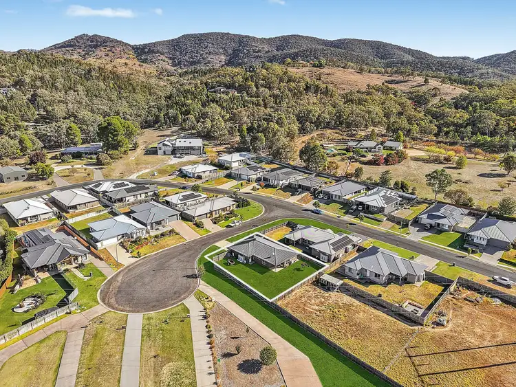 3 Mulholland Court