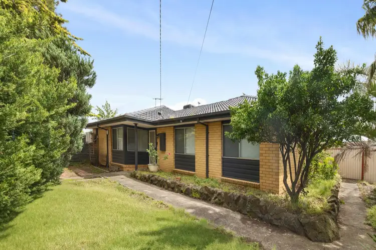 84 Eldorado Crescent