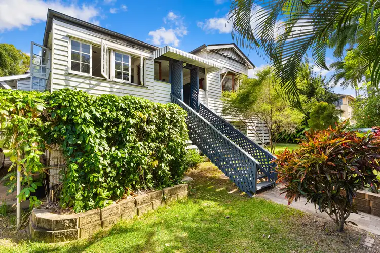 302 Upper Dawson Road