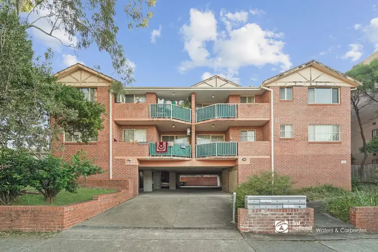4/16-18 Hall Street