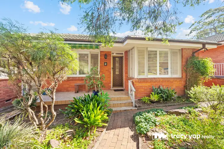 2/9 Pembroke Road