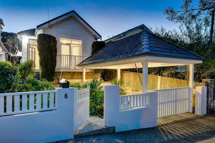 6 Countess Street
