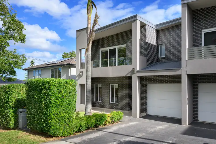28 Lorna Avenue