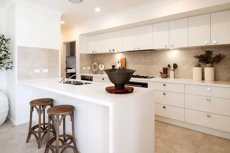 13 Fettler Street, Calderwood NSW 2527