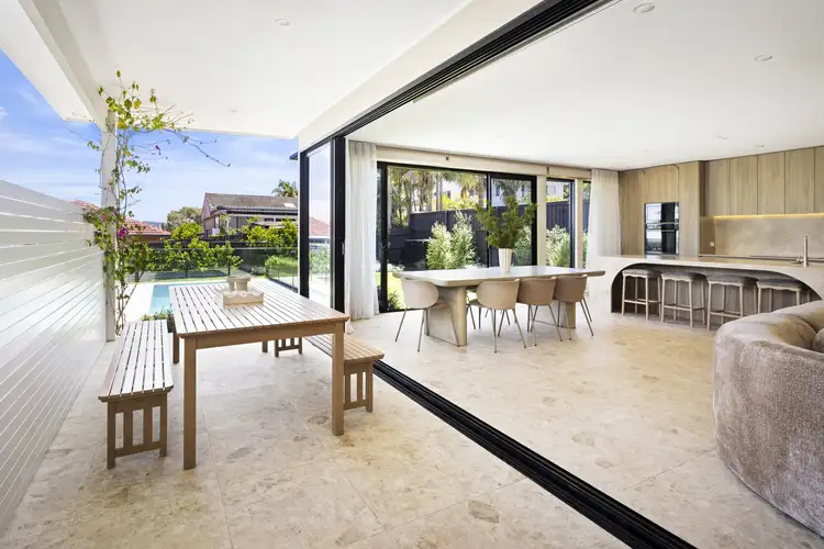 10 Kangaroo Road