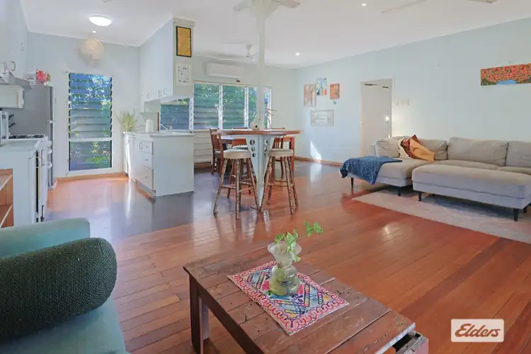 7 Dove Street