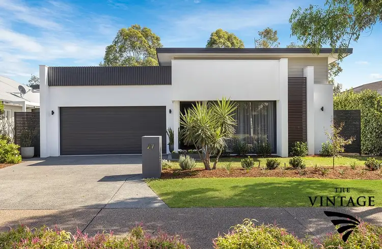27 Barnhill Close
