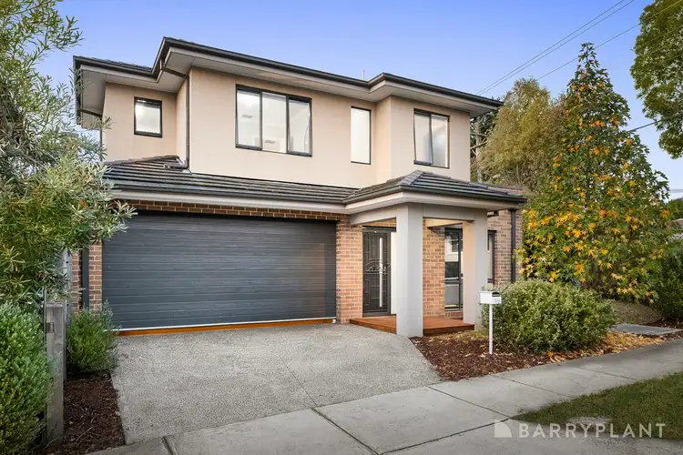 1/2 Jackson Street