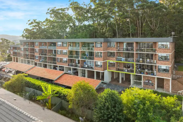 1/3 Joseph Lloyd Close