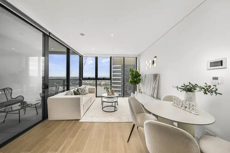 2310/8 Walker Street