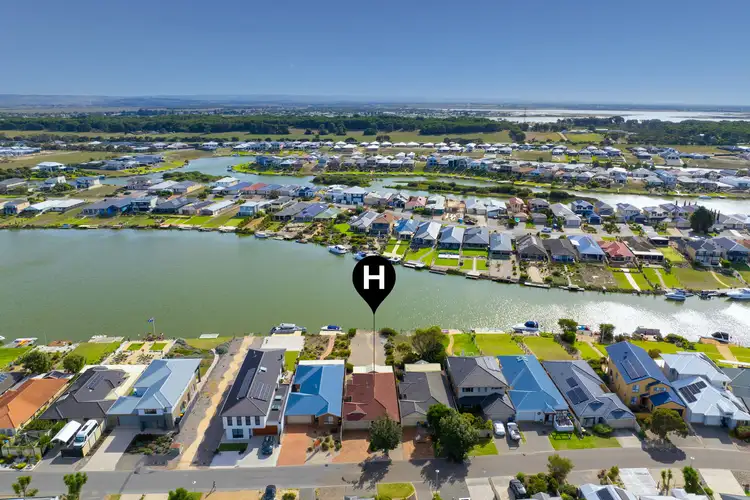 36 Wentworth Parade