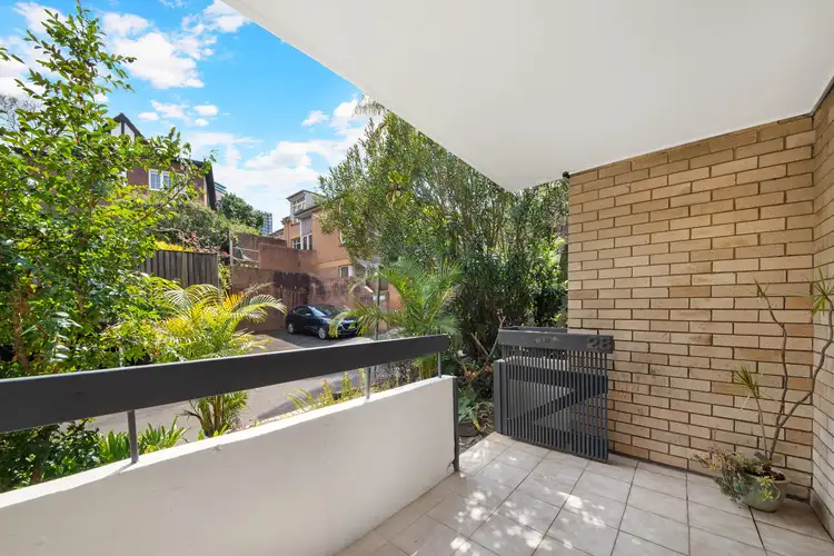 28/6-10 Lamont Street