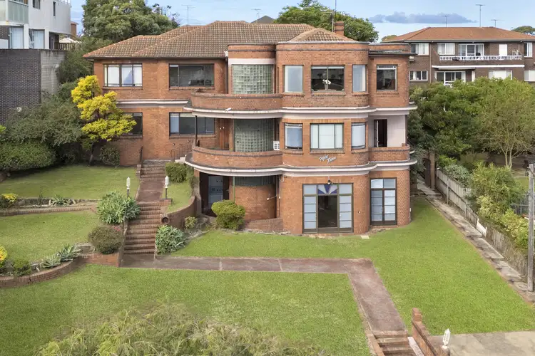 53-53A Willis Street