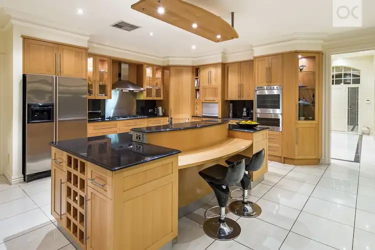 Sixth view of Homely house listing, 2 Breakwater Court, Gulfview Heights SA 5096