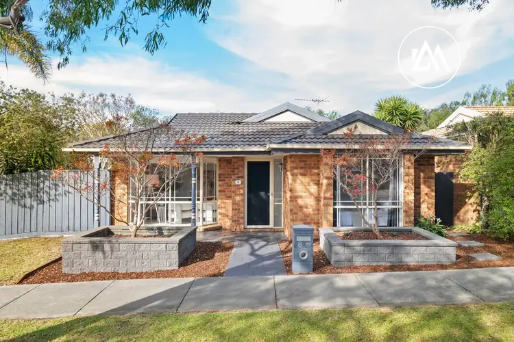 8 Noel Road