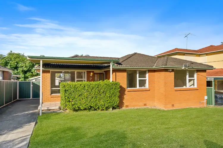 15 Lawrence Street