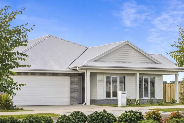 23 Ashbourne Boulevard