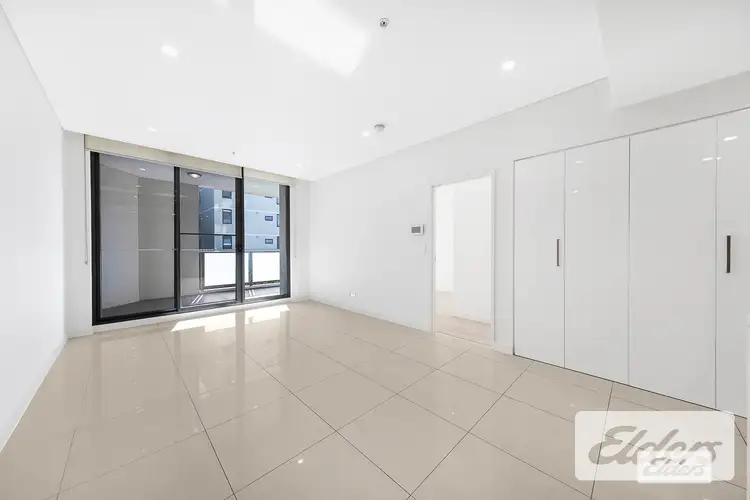 325/4 Nipper Street