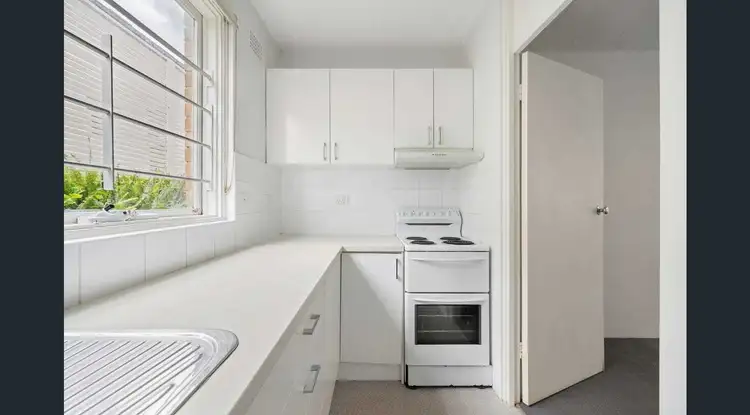 2/20 Alexandra Road