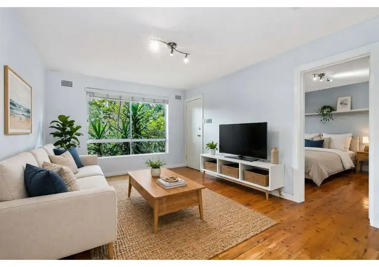 2/61A Gladstone Street