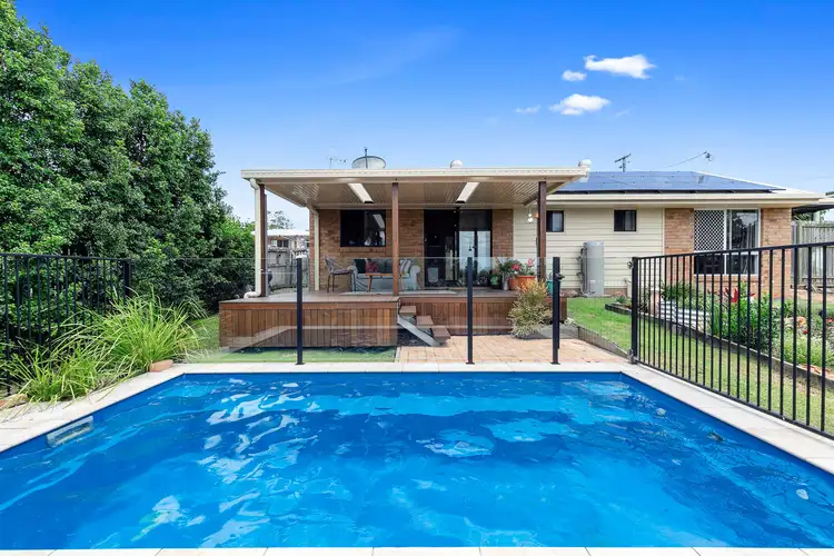 12 Annette Street