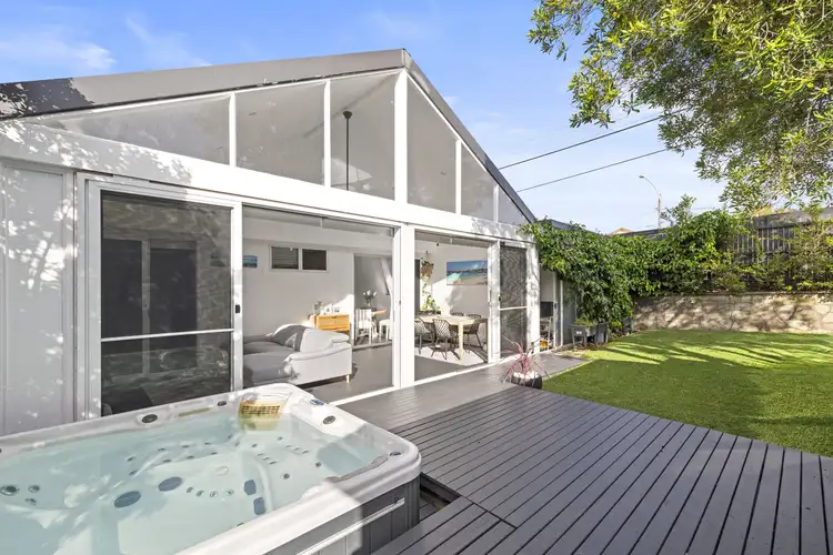 2 Ellis Road