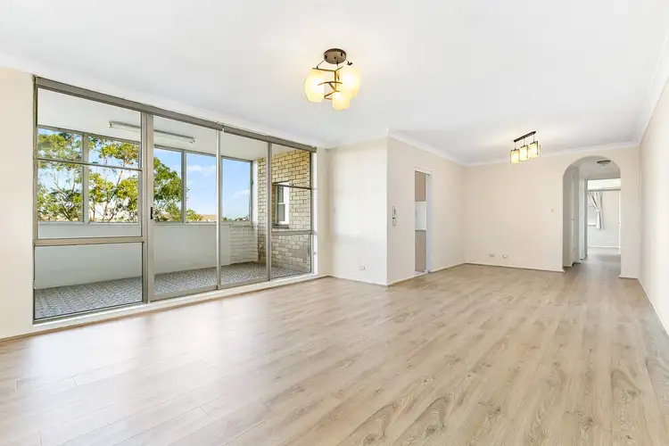 37/8 Ellis Street
