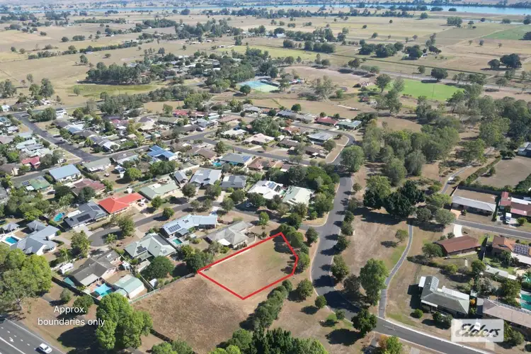 37 Shadybower Drive