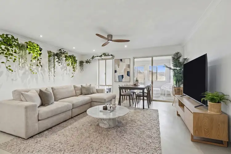 8 Jumbuck Crescent