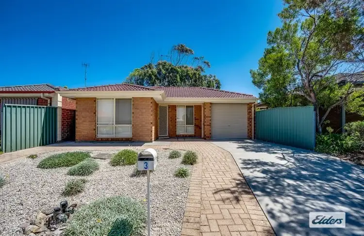 3 Woodrow Way