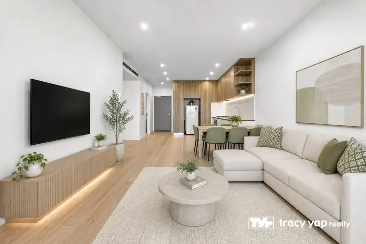 308/5A Whiteside Street