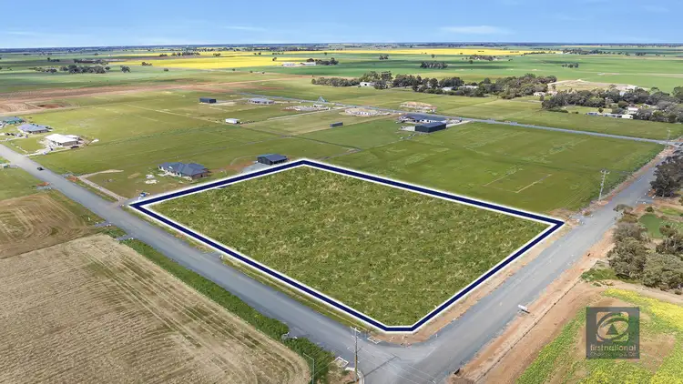 8 Echuca Acres, Curlew Drive