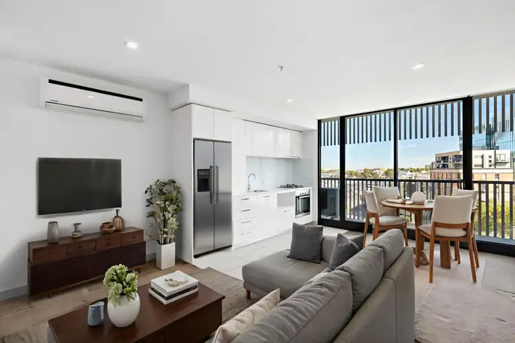 804/6 Leicester Street