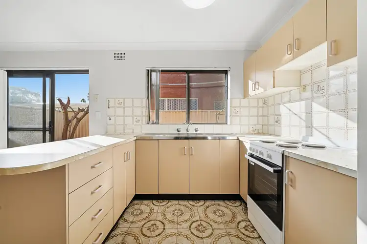 6/6-7 Ulverstone Street