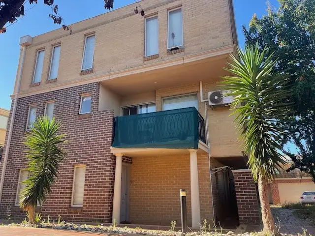 19/531-535 Melton Highway