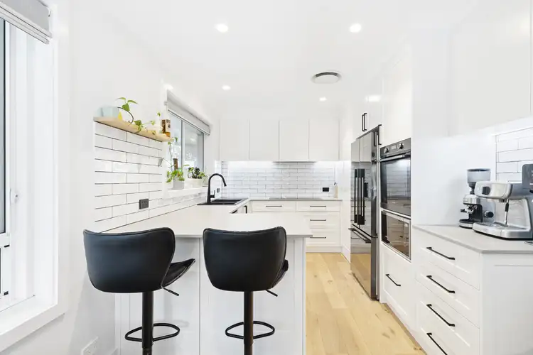 9/101 Oaks Avenue