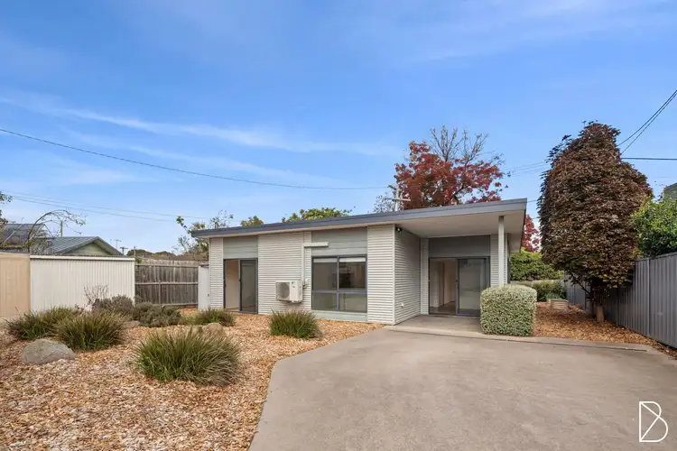 7A Hakea Crescent
