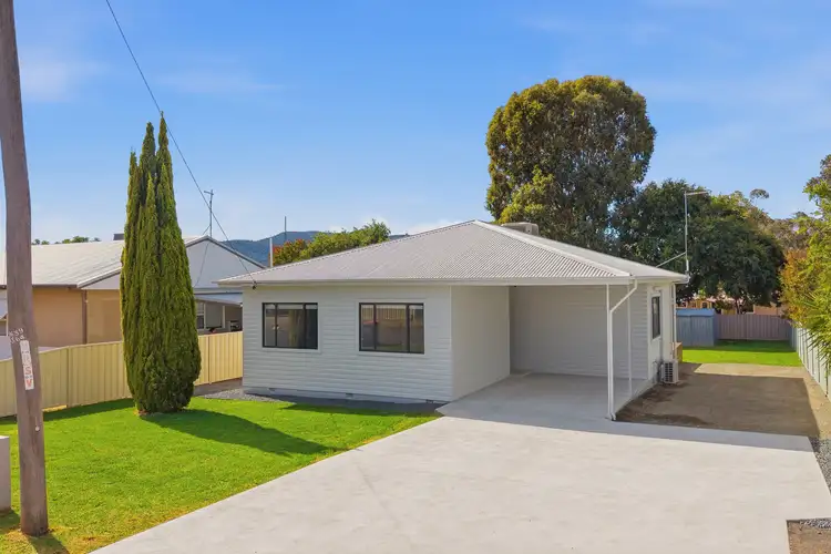 33 Churchill Street