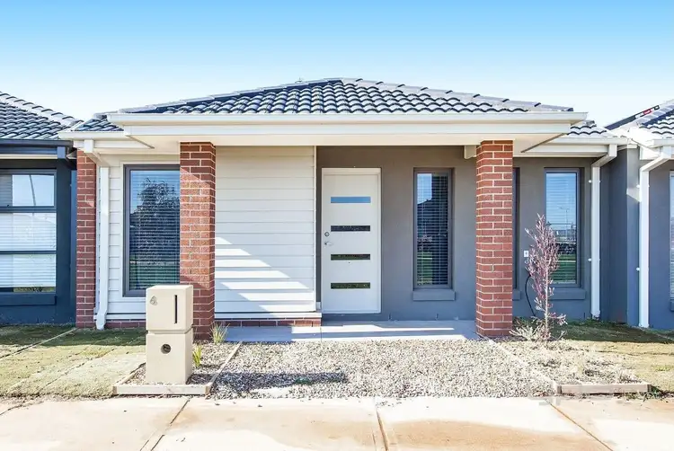 6 Muswell Walk