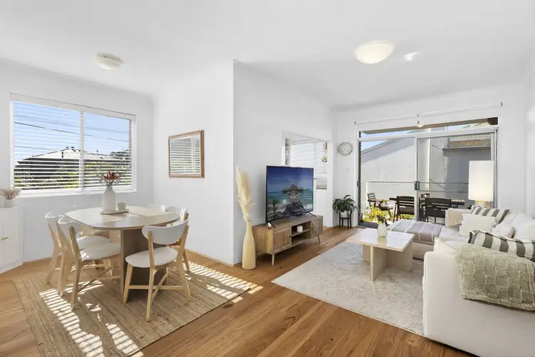 4/22 Crown Road