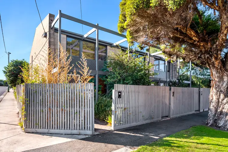 1/71 Maud Street