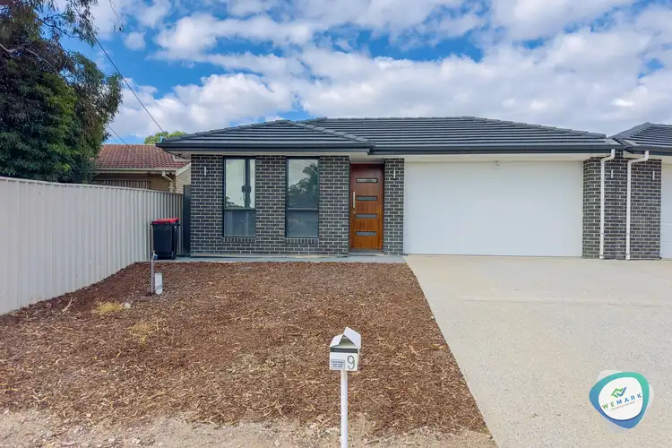 9A Kingsford Smith Street