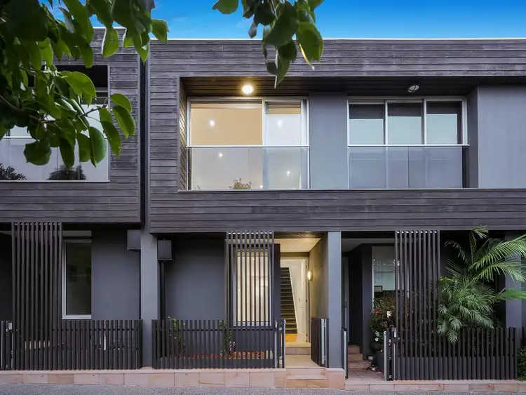 24/170 Beach Road