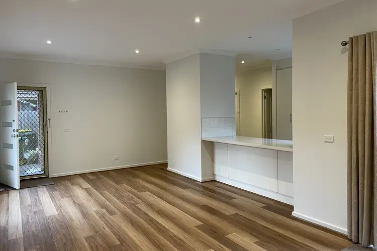 13A Walsh Street