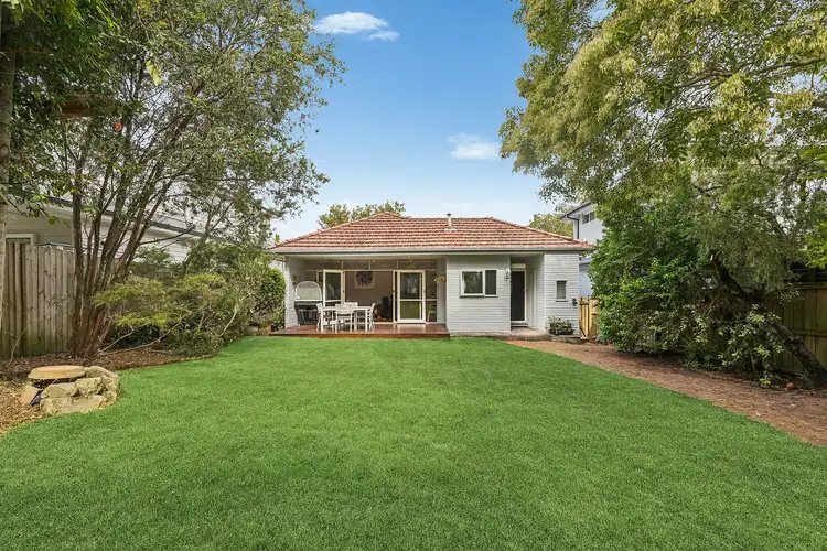 121 Parkes Road