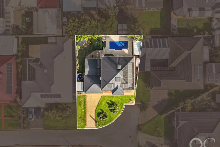 17 Meadfoot Close